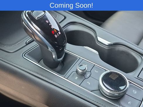 Used 2023 Cadillac XT4 Premium Luxury w/ Technology Package AWD/4WD image 32