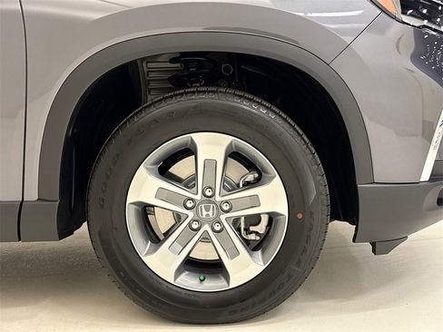New 2025 Honda Pilot EX-L image 6