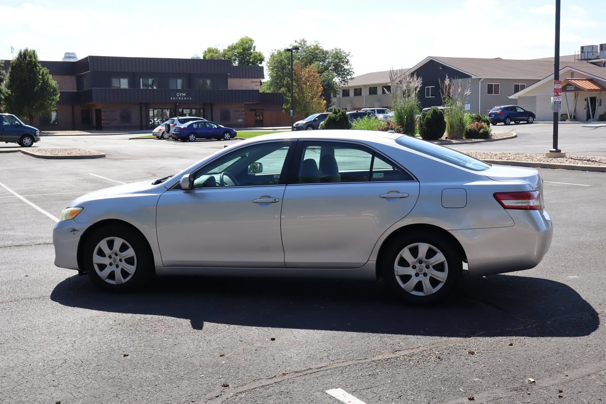 Used 2010 Toyota Camry FWD image 8
