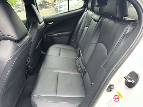 Used 2019 Lexus UX 250h AWD/4WD image 17