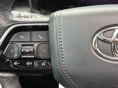 Used 2023 Toyota Sequoia Platinum AWD/4WD image 29