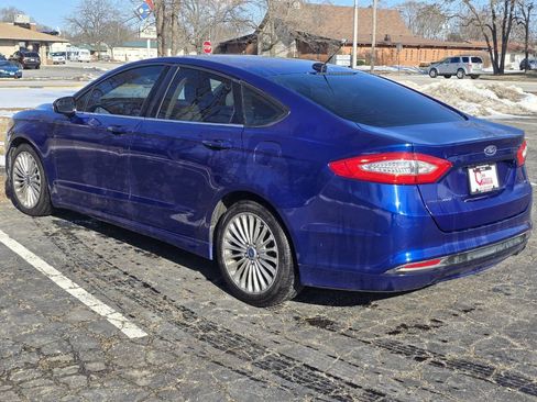 Used 2013 Ford Fusion SE FWD image 8