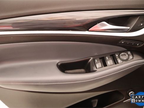 Used 2023 Buick Enclave Premium image 17