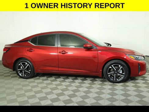 Used 2024 Nissan Sentra SV FWD image 2