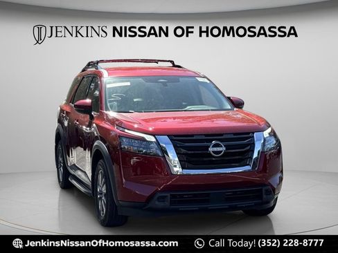 Certified 2023 Nissan Pathfinder SV FWD image 15