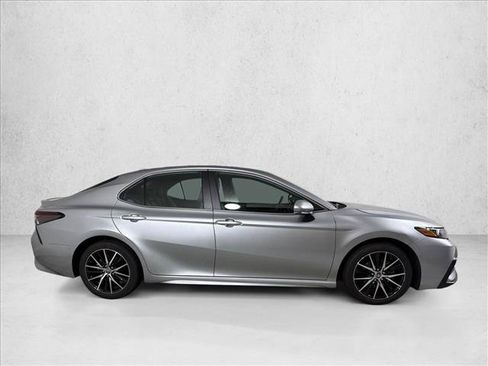 Used 2024 Toyota Camry SE w/ Convenience Package FWD image 2