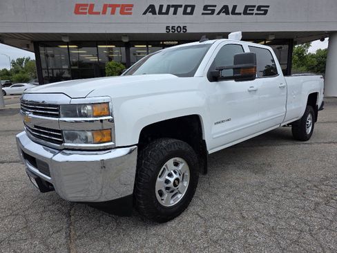 Used 2015 Chevrolet Silverado 2500 LT AWD/4WD image 1