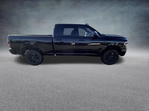 Used 2019 RAM 2500 Laramie w/ Night Edition AWD/4WD image 7