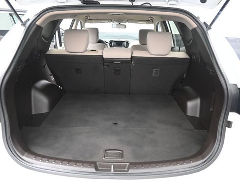 Used 2017 Hyundai Santa Fe Sport AWD/4WD image 24
