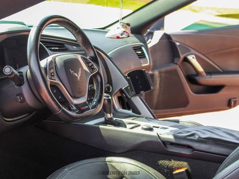Used 2016 Chevrolet Corvette Z06 w/ Z07 Performance Package RWD image 22