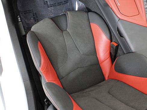Used 2022 Chevrolet Corvette Stingray Premium Conv w/ Z51 Performance Package RWD image 36