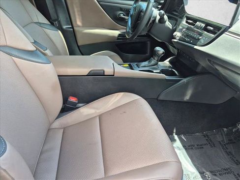 Certified 2024 Lexus ES 300h w/ Premium Package FWD image 20