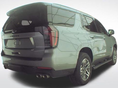Used 2025 Chevrolet Tahoe Z71 image 4