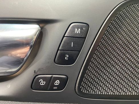 Used 2023 Volvo S60 B5 Ultimate image 18