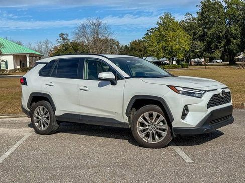 Used 2023 Toyota RAV4 XLE Premium image 1