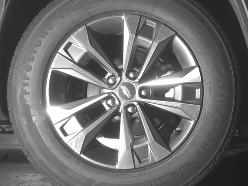Used 2025 Chevrolet Equinox LT FWD image 15