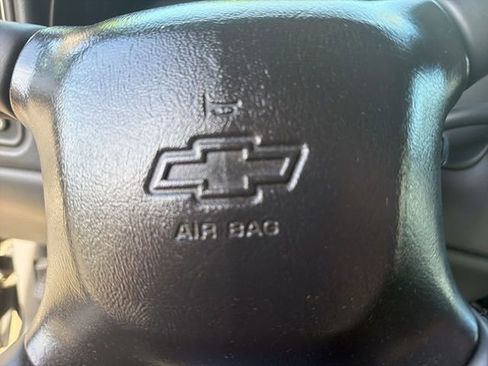 Used 2001 Chevrolet Silverado 3500 LS image 4