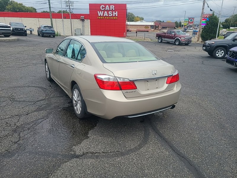 Used 2014 Honda Accord EX image 4