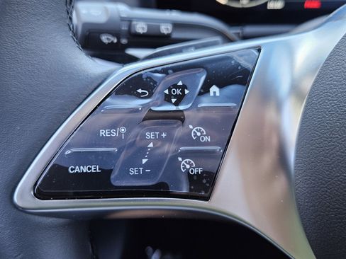 New 2025 Mercedes-Benz GLA 250 image 27