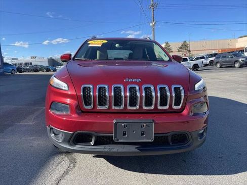 Used 2016 Jeep Cherokee Latitude w/ Safety/Convenience Group AWD/4WD image 5