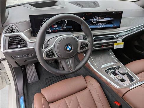 Used 2026 BMW X5 sDrive40i w/ M Sport Package RWD image 3
