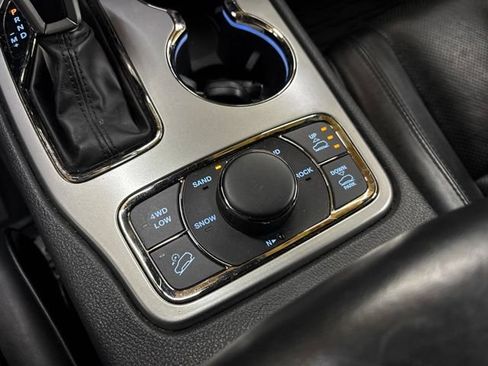 Used 2020 Jeep Grand Cherokee High Altitude AWD/4WD image 61
