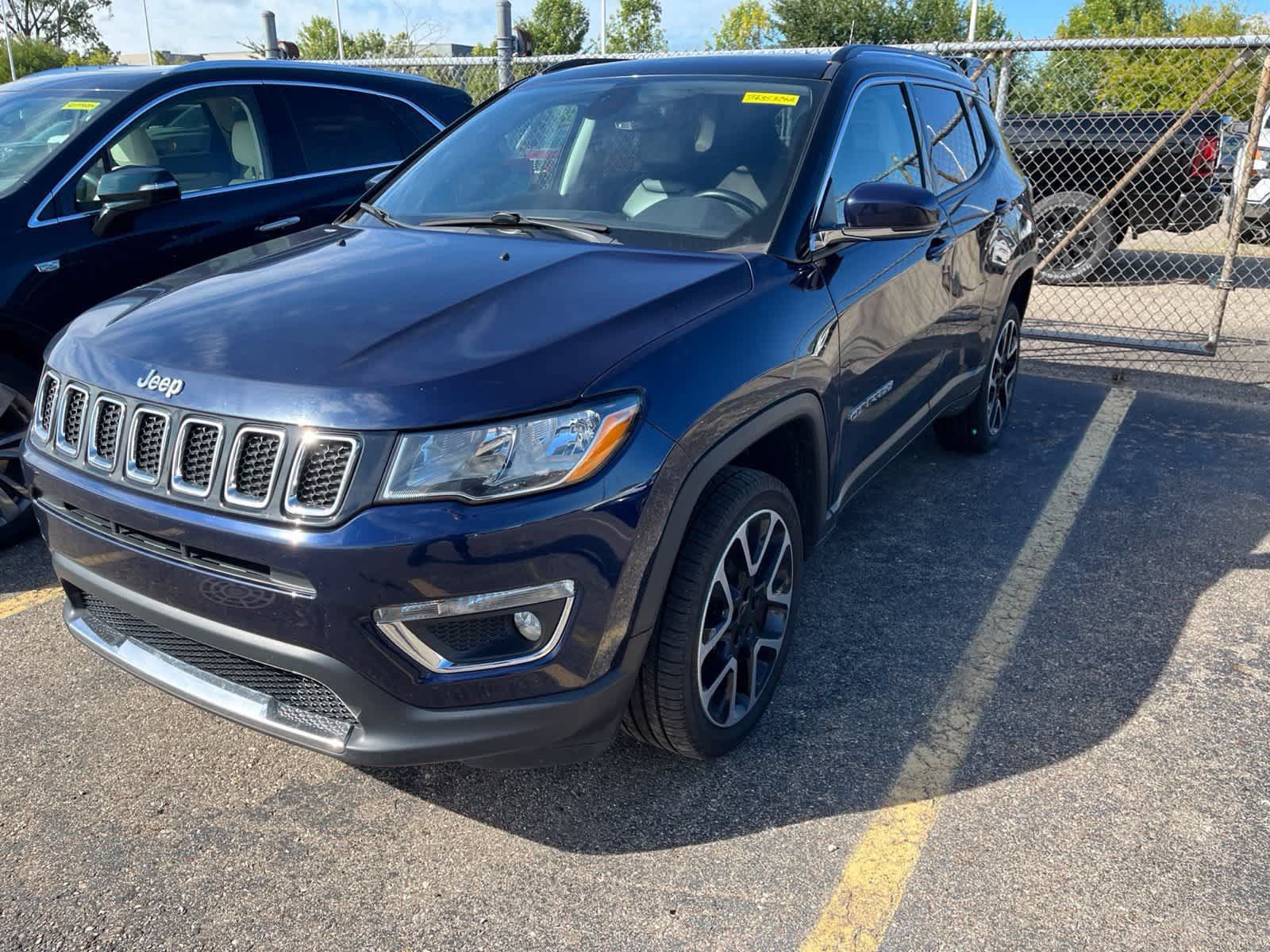Used 2018 Jeep Compass Limited w/ Safe & Security Group AWD/4WD image 2