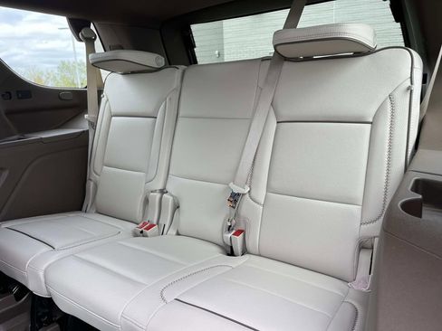 Used 2025 GMC Yukon Denali w/ Denali Reserve Package image 21