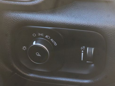 Used 2022 RAM 2500 Tradesman image 20