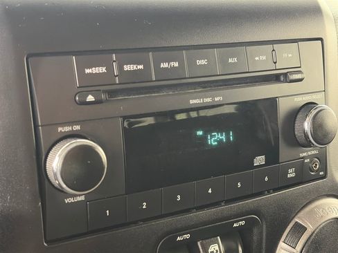 Used 2011 Jeep Wrangler Unlimited Sport image 19