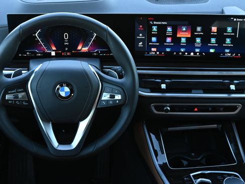 Certified 2025 BMW X5 xDrive40i w/ Premium Package image 14