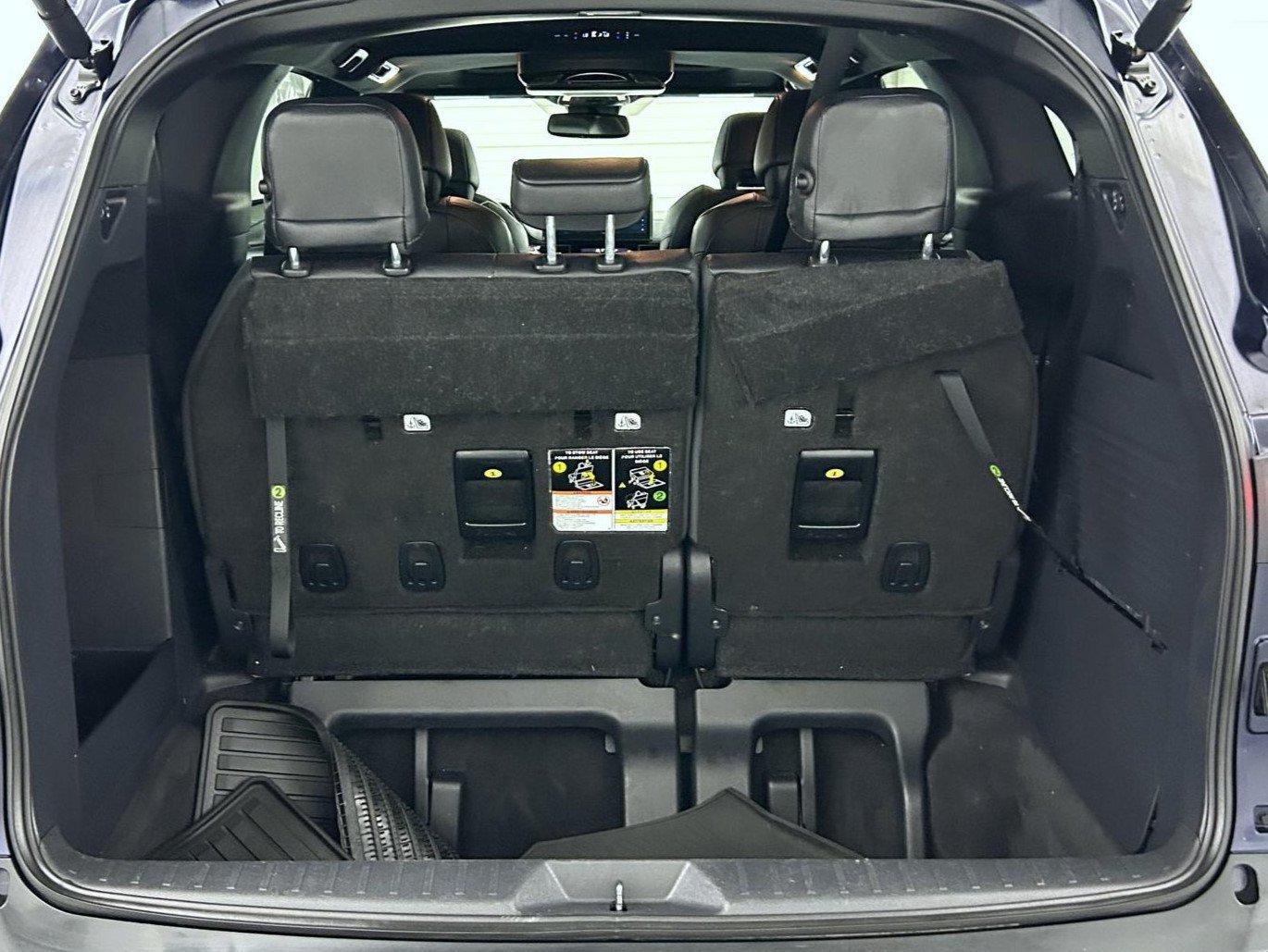 Used 2025 Toyota Sienna Limited AWD/4WD image 25