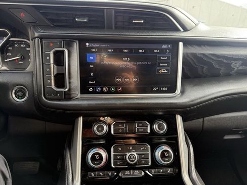 Used 2021 GMC Yukon Denali w/ Denali Premium Package image 26