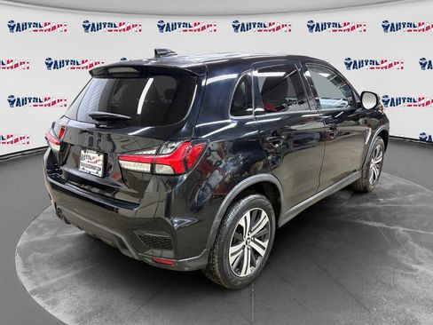 Used 2021 Mitsubishi Outlander Sport SE image 3