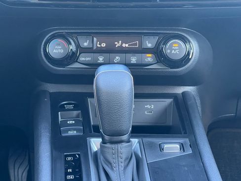 New 2026 Nissan Kicks SV w/ Cold Weather Package FWD image 5