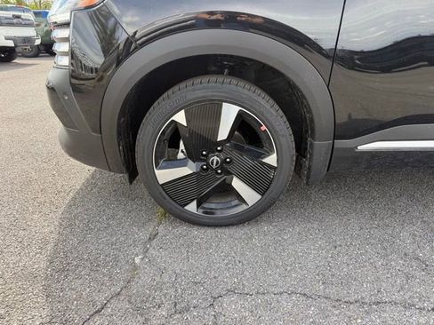 New 2026 Nissan Kicks SR w/ Cold Weather Package image 9