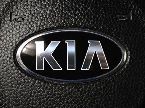 Used 2017 Kia Soul image 32