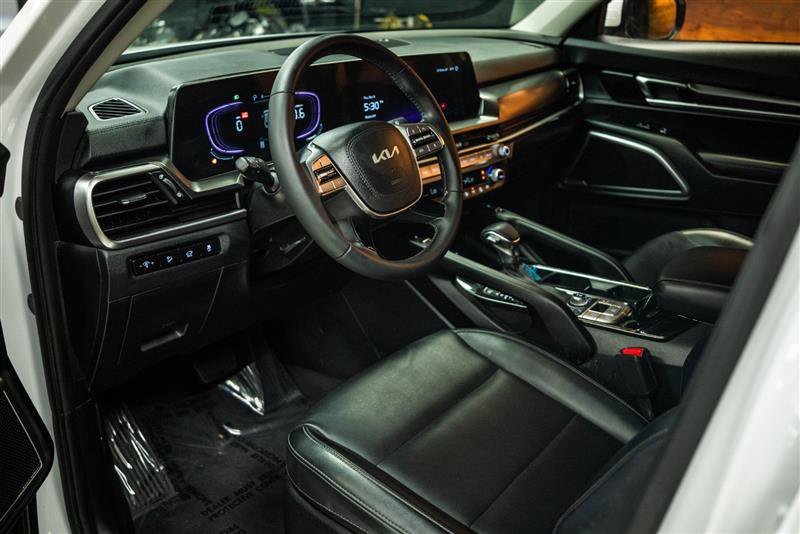 Used 2025 Kia Telluride S AWD/4WD image 9