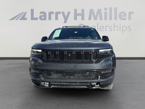 Used 2023 Jeep Wagoneer Series II w/ Convenience Group I image 3
