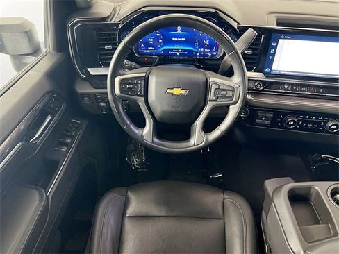 Used 2024 Chevrolet Silverado 2500 LTZ image 21