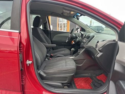 Used 2012 Chevrolet Sonic LT image 21