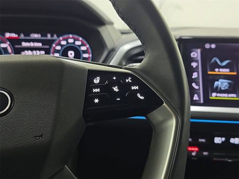 Certified 2024 Audi Q4 e-tron Prestige image 21