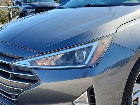 Used 2019 Hyundai Elantra SEL image 6