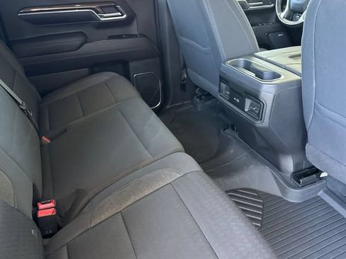 Used 2022 Chevrolet Silverado 1500 RST w/ Convenience Package II AWD/4WD image 18