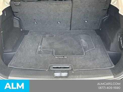 Used 2025 Nissan Rogue SV image 22