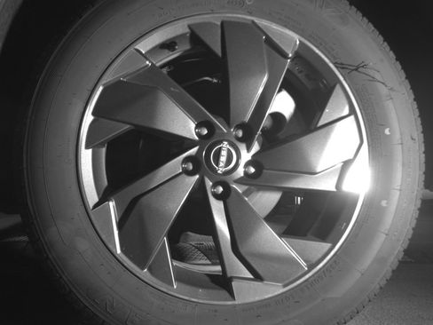 Used 2025 Nissan Rogue SV AWD/4WD image 14