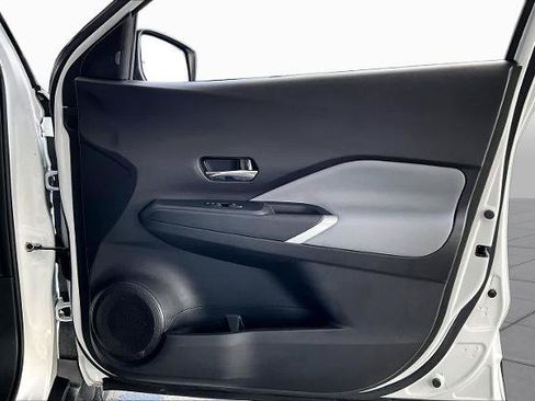Certified 2024 Nissan Kicks SR w/ SR Premium Package FWD image 21