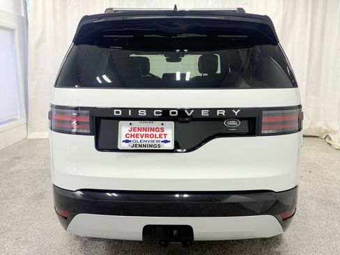 Used 2023 Land Rover Discovery Metropolitan Edition image 7