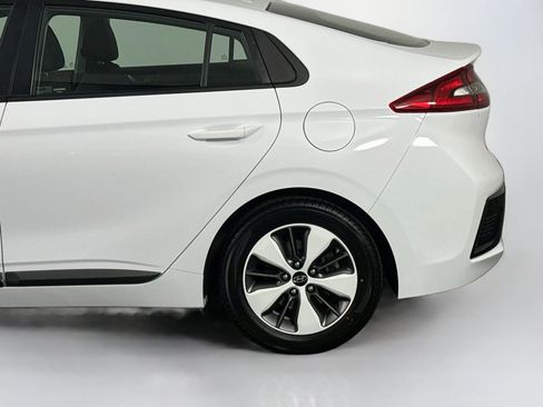 Used 2019 Hyundai Ioniq Plug-In Hybrid FWD image 42
