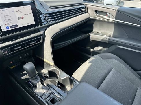 Used 2026 Toyota Camry LE FWD image 34